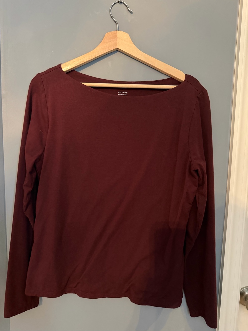Banana Republic Long-Sleeve Top in Burgundy Wine